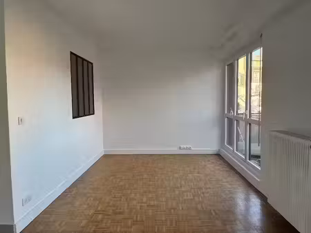 location appartement 3 pièces 55 m² à paris 15ème (75015)  2 400 €