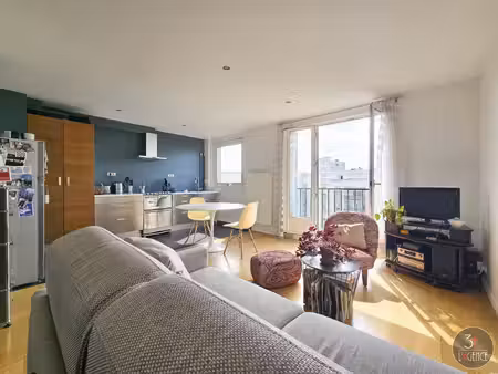 appartement 2 pièces en dernier étage