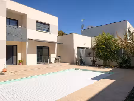 maison 4 chambres avec piscine  secteur camus/nazareth à angers