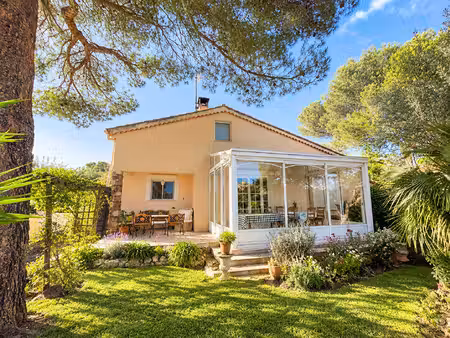 maison 7 pièces à vendre à saint-raphaël