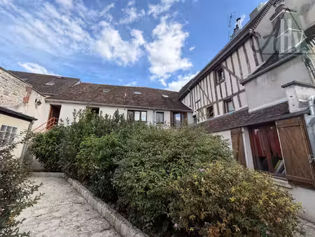 duplex - f2 de 63m2 - coeur de provins !