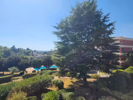 2 pièces meublé avec vue mer - garage et piscine