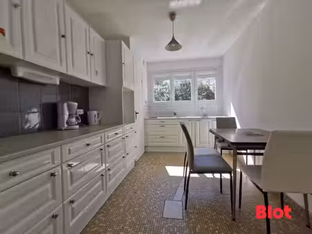 a louer / rennes-villejean - appartement meublé t4 - 75.74m² - balcon 1199€ cc