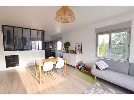 spacieux t4 lumineux à francheville - prêt à emménager !
