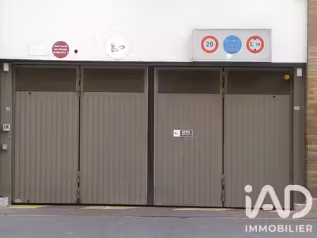 parking à paris (75011)