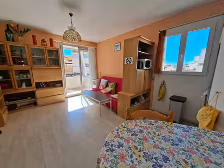 grand appartement traversant avec deux chambres