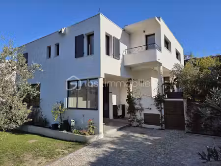 maison contemporaine de 187 m² à vallauris
