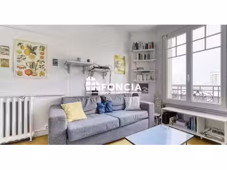 appartement avec vue dégagée sur paris et la défense
