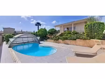 jolie villa de 156m² avec grand garage/piscine sur jardin paysager de 1161m²