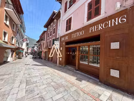 droit au bail local commercial avec logements attenant – bourg