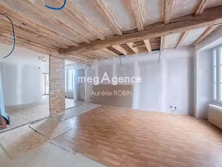 maison de ville au cœur de bégrolles en mauges
