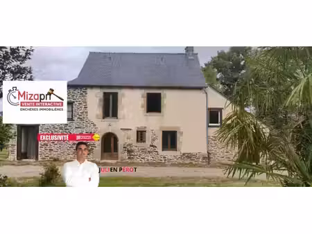 exclusivité ! vente aux enchères. maison datant de 1702. 3 chambres. grand terrain. double