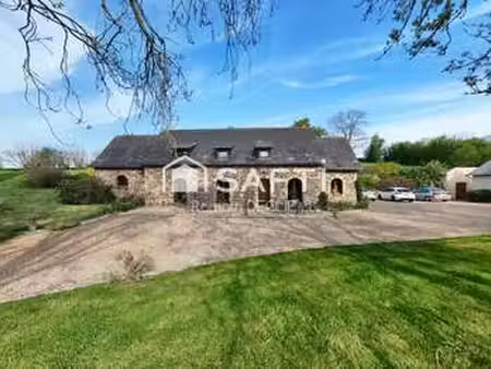 vente longère et corps de ferme à loigné-sur-mayenne (53200) : à vendre / 192m² loigné-sur