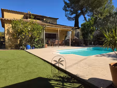 maison t5 avec piscine proche centre ville au calme