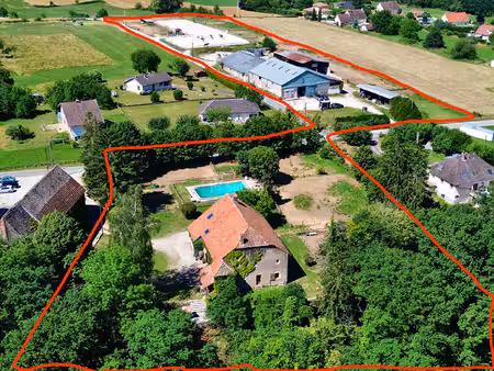 centre équestre + demeure de caractere. domaine d'exception aux portes de besancon. potent