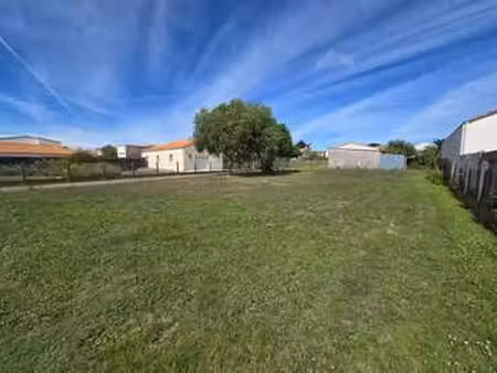 vente terrain à préfailles (44770) : à vendre / préfailles