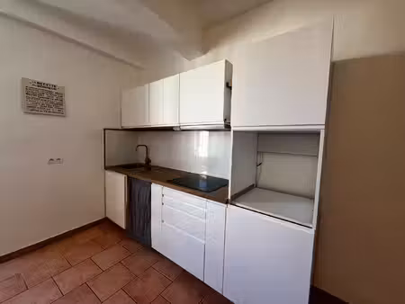 appartement t2 calme à louer à brignoles - réf 1963
