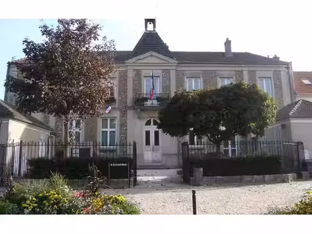 vente commerce bussy saint georges 77600 131m²