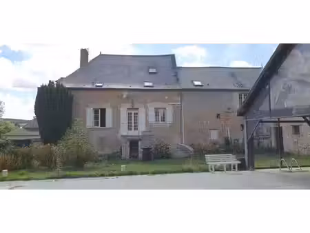grande maison avec piscine