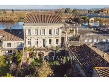 maison de luxe à vendre à branne