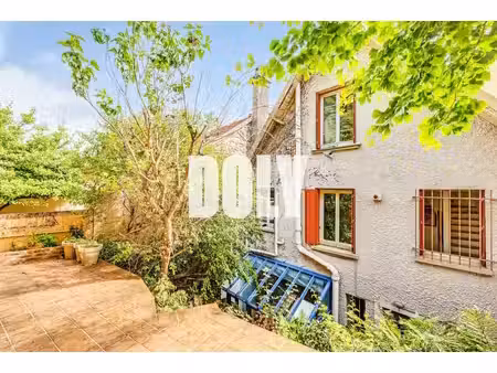 maison de luxe à vendre dans le quartier danube-porte des lilas