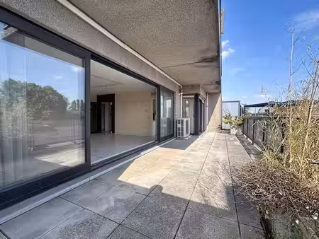 spacieux appartement 3 ch – 140 m² – terrasse plein sud de ±