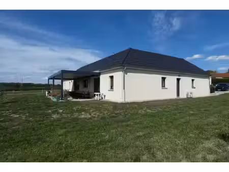 maison de luxe à vendre à saint-eusèbe