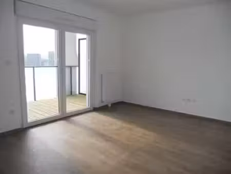 location appartement 2 pièces à nantes (44000) : à louer 2 pièces / 44m² nantes