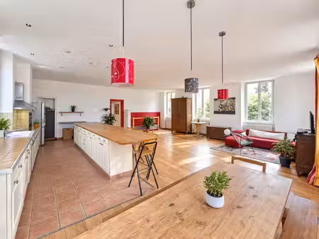 geispo – esprit loft  5 chambres & 82 m² de pièce de vie