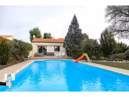 maison d'architecte avec piscine à avrillé 124 m2 habitabl