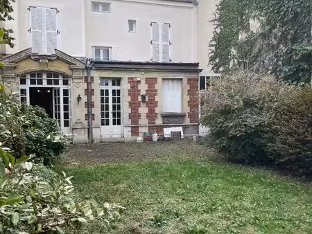 mantes-la-jolie - hyper centre 6 chambres jardin donnant sur le parc de la mairie