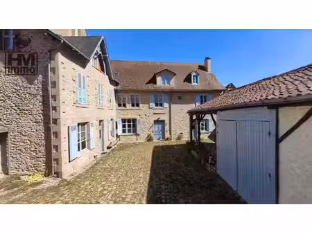belle maison de maître avec dépendances