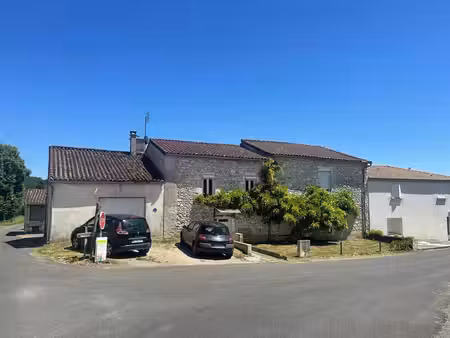 maison de famille en pierre 258 m² + dépendances saint-antoine-de-breuilh  bordeaux en 45 