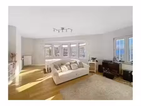 appartement à louer à rue des hellènes 61 ixelles (vbe70521)