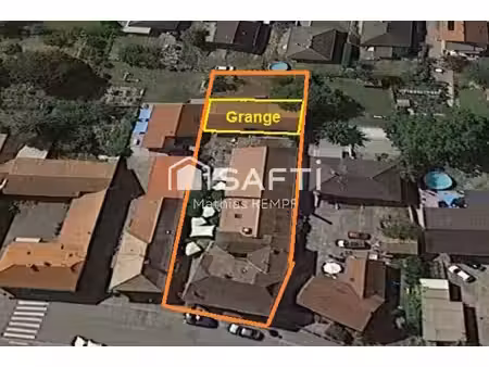 ensemble immobilier divisible de 677m² - 13 ares