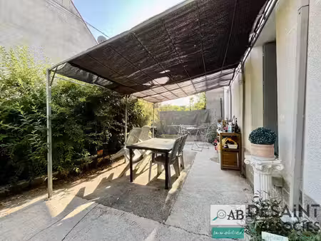 coulommiers  maison avec 3 chambres  bureau. jardin et terra