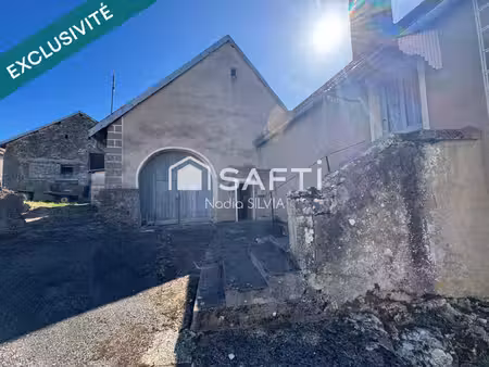ancienne ferme coeur du village a rehabiliter