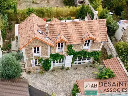 a vendre à lagny sur marne propriété de caractère quartier s