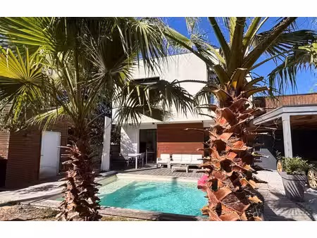 maison moderne garage piscine