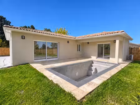 maison contemporaine avec piscine