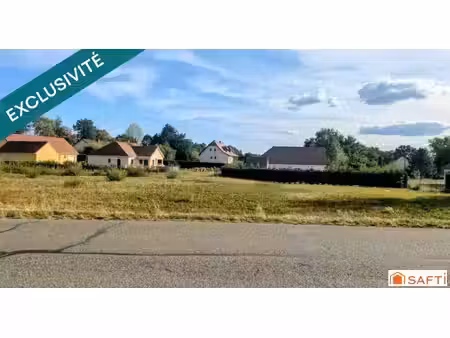 terrain constructible de 4532 m²