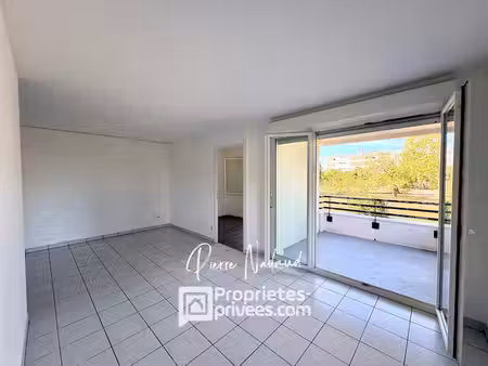 libourne - secteur garderose - t2 bis avec balcon et parking