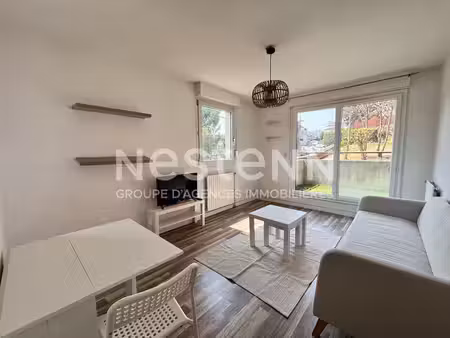 à louer t2 meublé de 36 17 m² avec parking en sous-sol quartier jolimont / roseraie