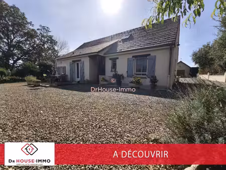 maison familiale avec 4 chambres  3 000 m² de terrain et dépendances