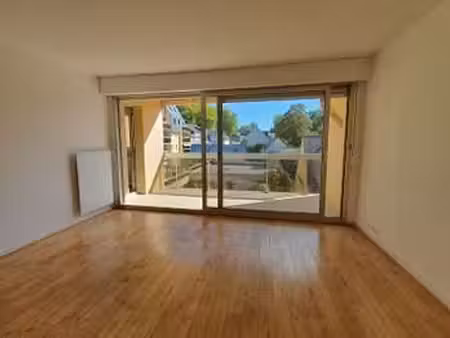 location appartement 4 pièces à auray (56400) : à louer 4 pièces / 101m² auray