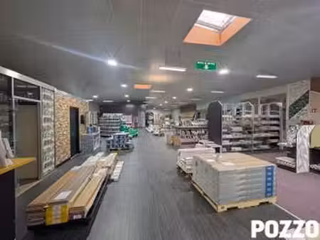 location bureaux et commerces à vire (14500) : à louer / 570m² vire