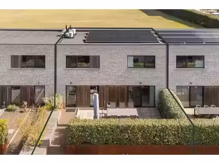 uniek duplexappartement (3 slpk) met huisgevoel  groene daktuin en zicht op de velden in k