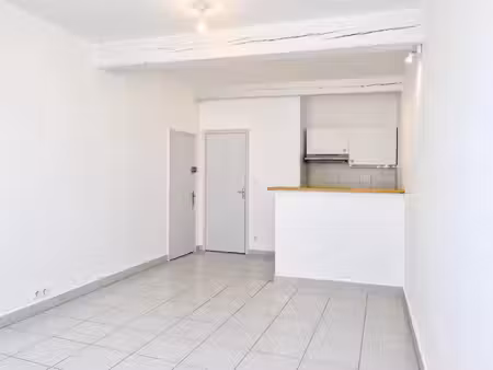 location appartement 1 pièce 26 m² à montpellier (34000)