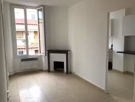 location bureaux cannes 06400 45m²