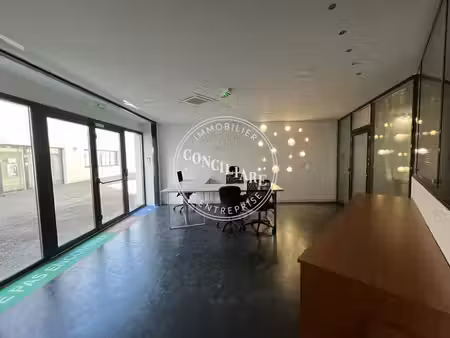location bureaux 190m²